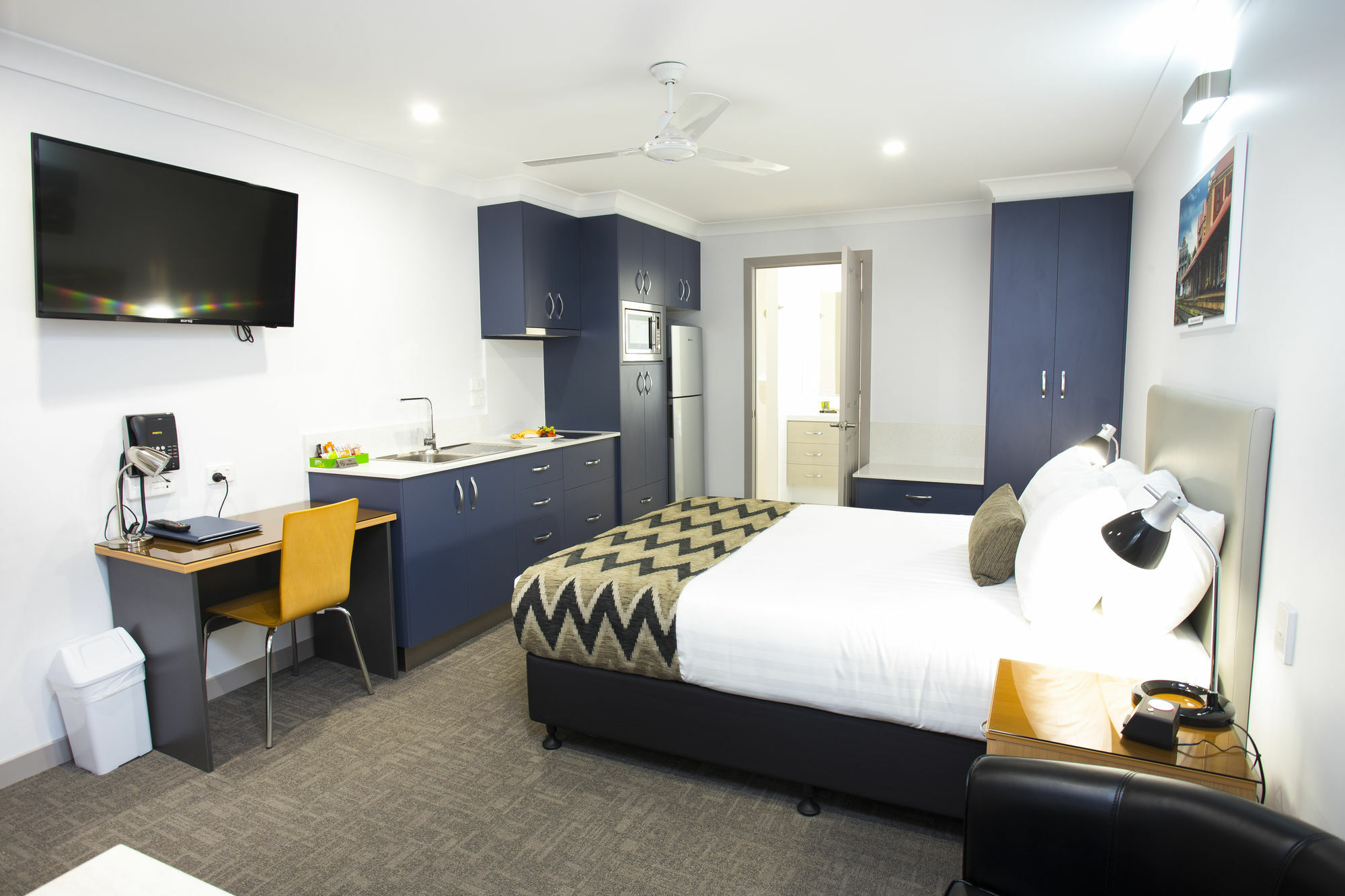 Altitude Motel Apartments Тувумба Екстер'єр фото
