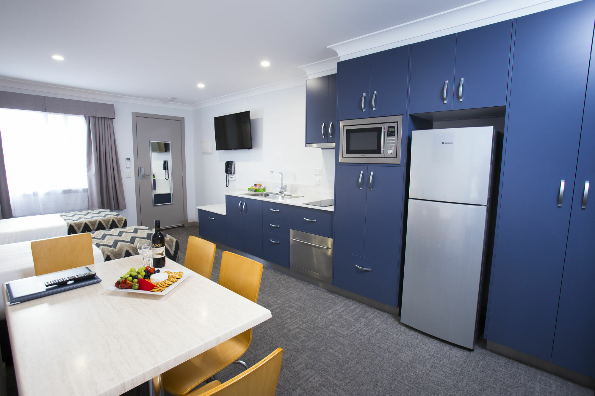 Altitude Motel Apartments Тувумба Екстер'єр фото
