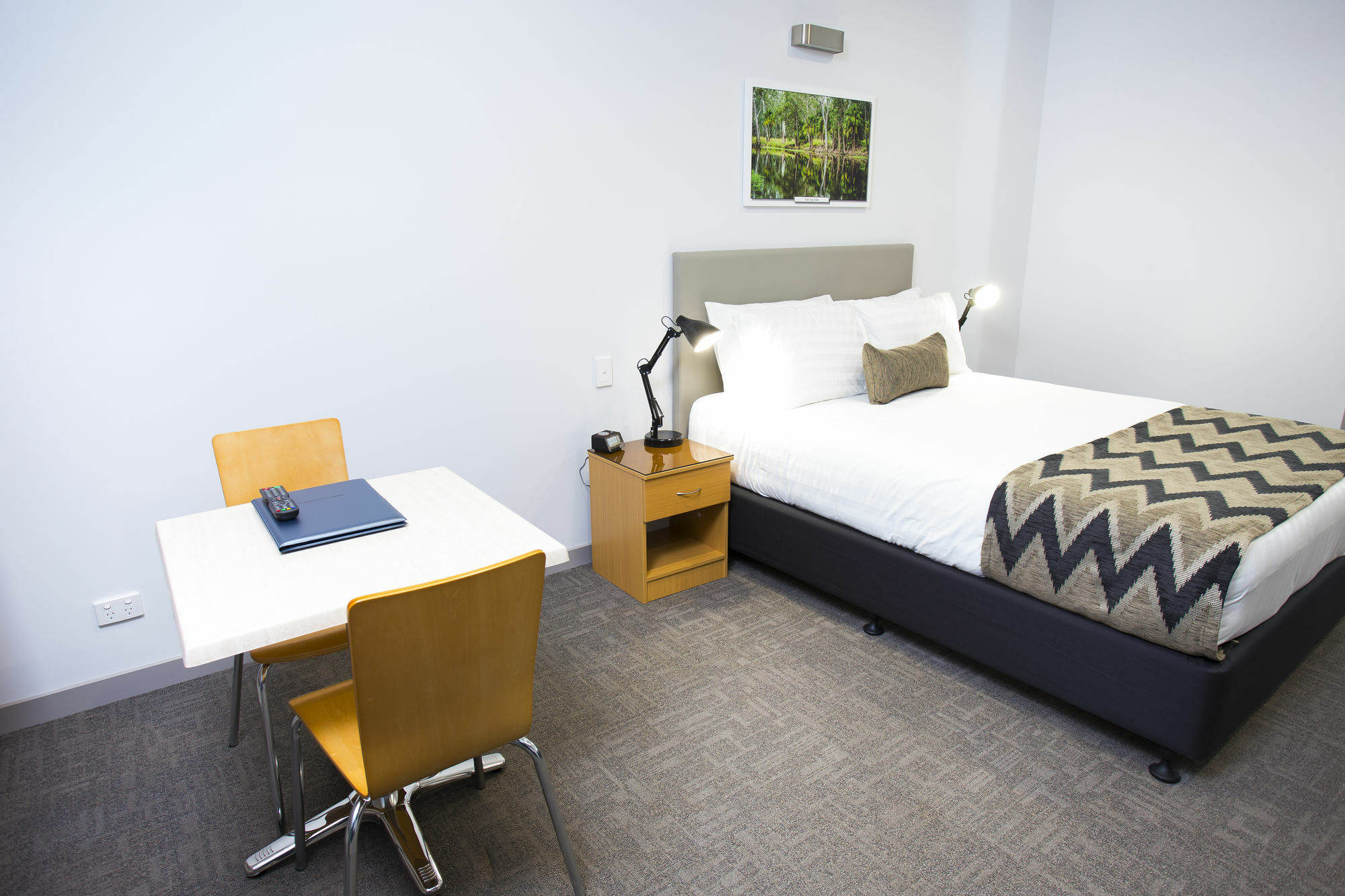 Altitude Motel Apartments Тувумба Екстер'єр фото